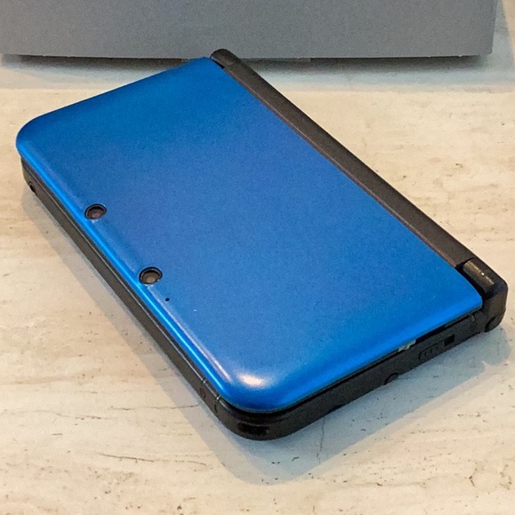 Nintendo 3DS XL Console Premium Refurbished & Charger Blue - Picture 13 of 16